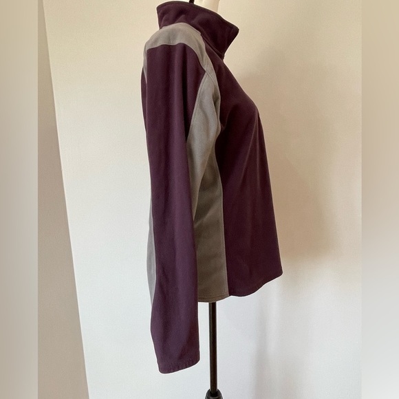 The North Face quarter zip in a size large - Picture 2 of 11